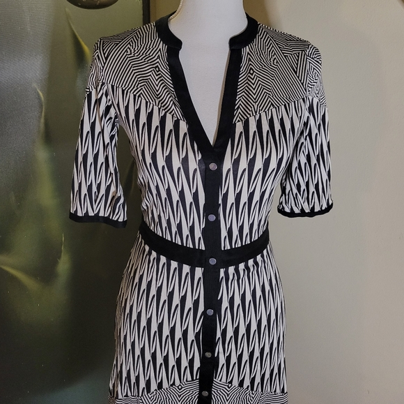 Diane Von Furstenberg Silk Button Dress - Picture 3 of 12